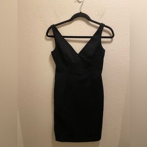 Laundry By Shelli Segal Sleeveless V-Neck Little Black Dress Size 2